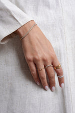Load image into Gallery viewer, Pinki Bold Infinity Ring / Dual Gold
