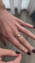 Load and play video in Gallery viewer, Like a Diamond Chain Ring