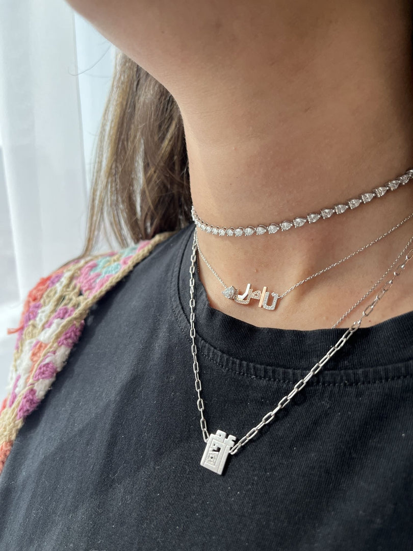 The الاسم قلادة - HIBA JABER